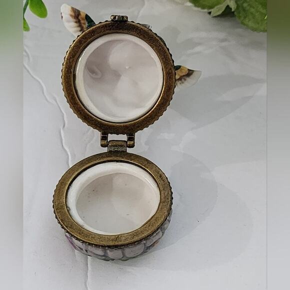 Gorgeous Porcelain Limoges‎ Style Hummingbird Trinket jewelery Box - Picture 6 of 6